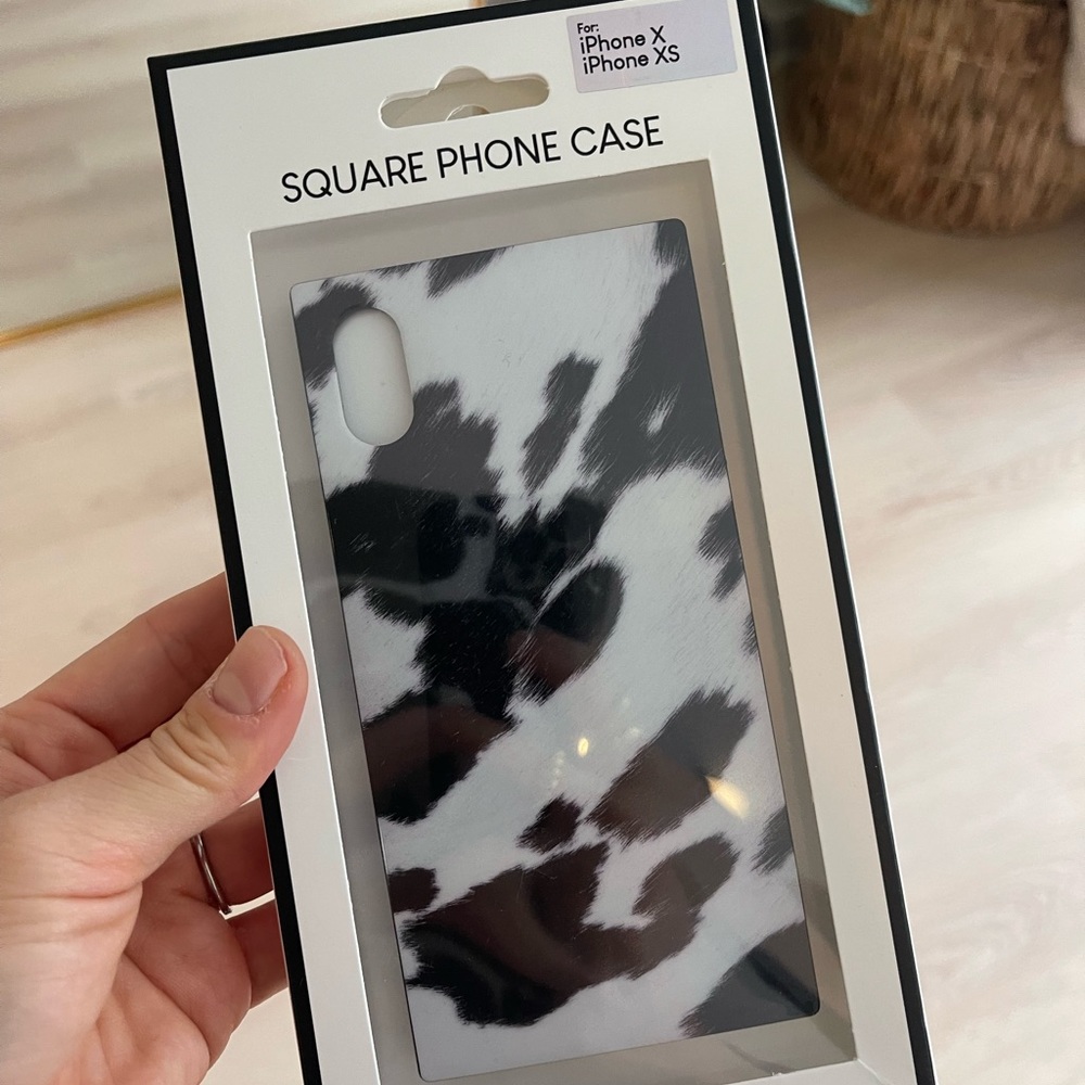 iPhone X/XS cow print case